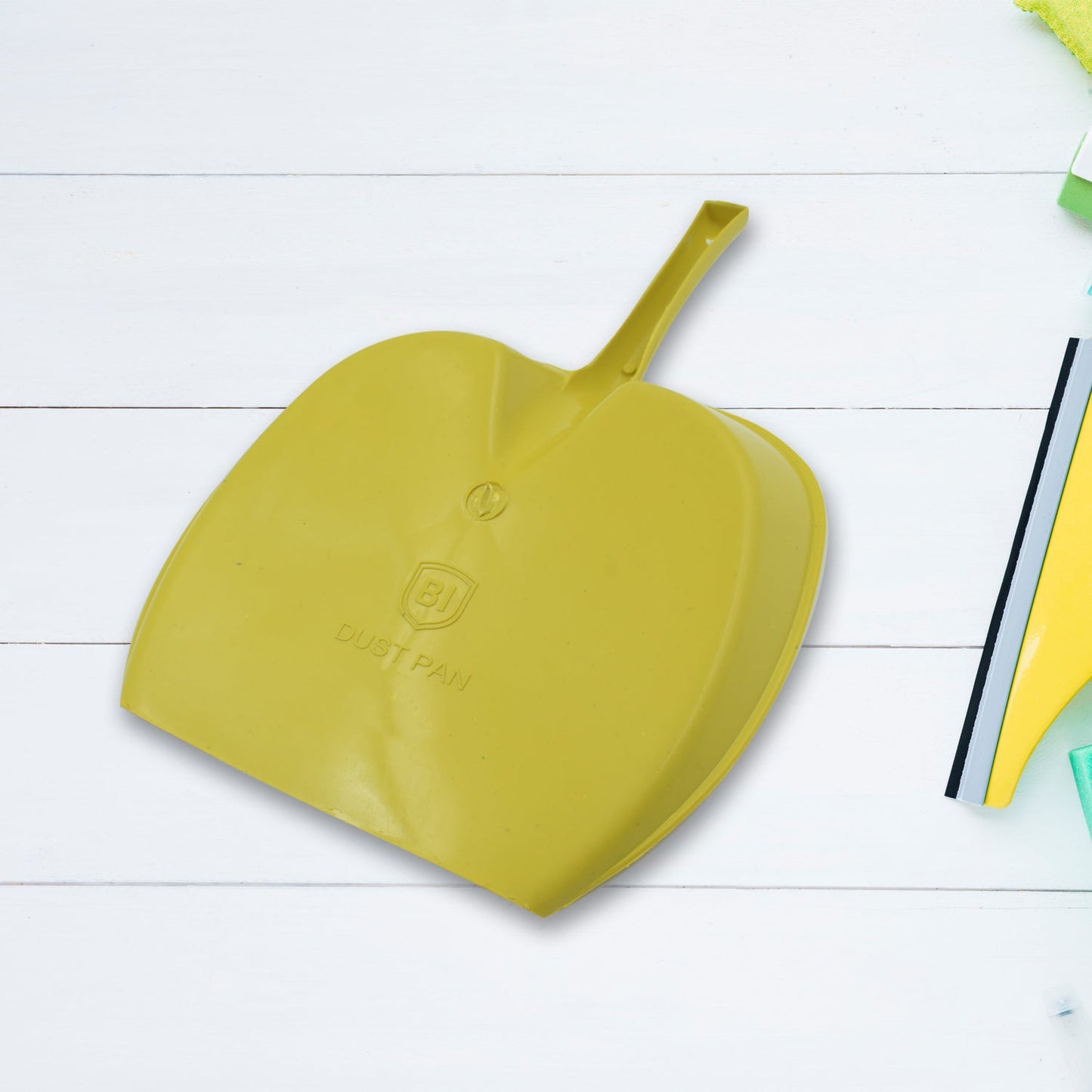 Dustpan with Long Handle, Dust Collection Dust Pan Tray for Kitchen, Home, Office Etc (1 Pc / Multicolor )